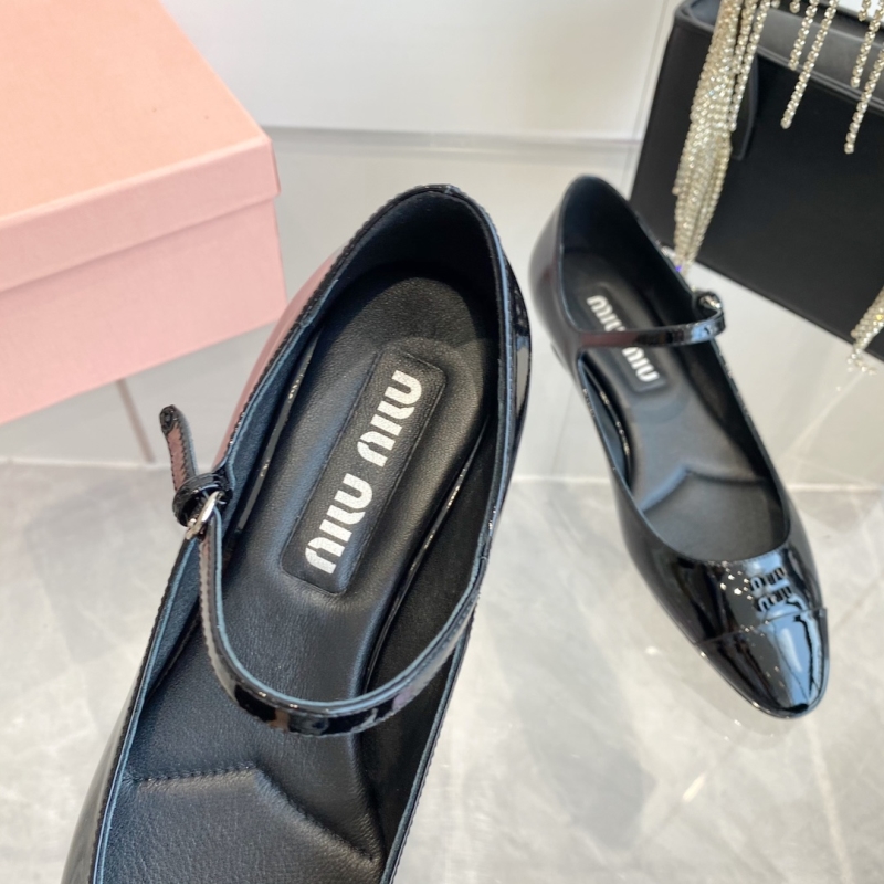 Miu Miu flat shoes